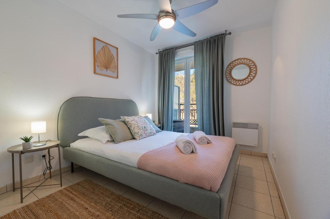 Appartement Familial, Terrasse, Val Des Castagnins Menton Exterior foto