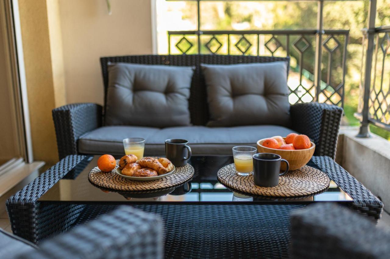 Appartement Familial, Terrasse, Val Des Castagnins Menton Exterior foto